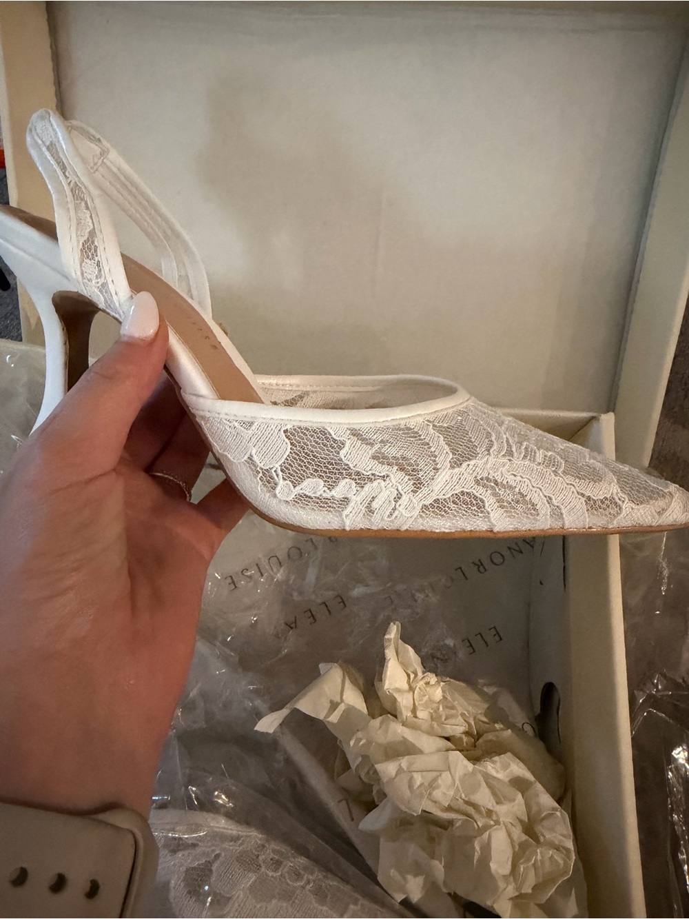 White Lace Slingback Pointed-Toe Heels - Picture 3 of 4